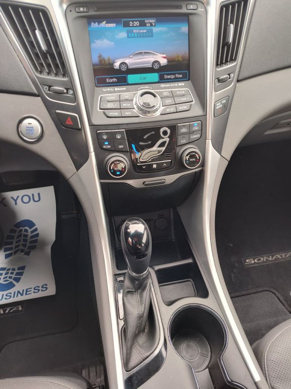 2013 Hyundai Sonata Image 8