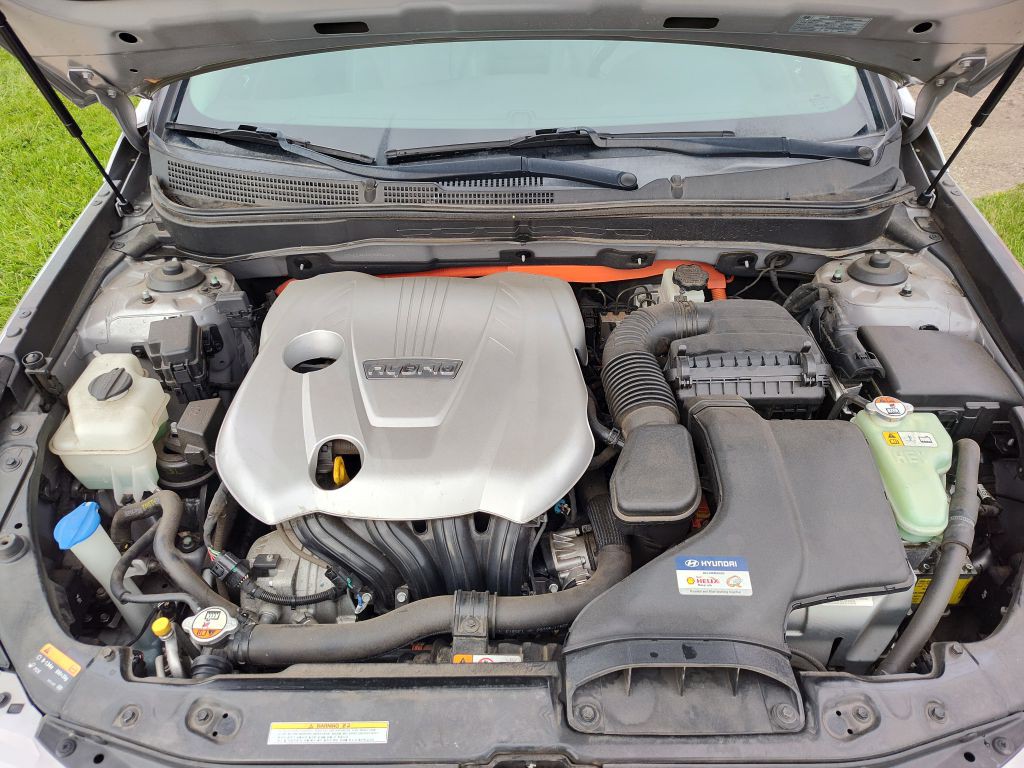 2013 Hyundai Sonata Image 9