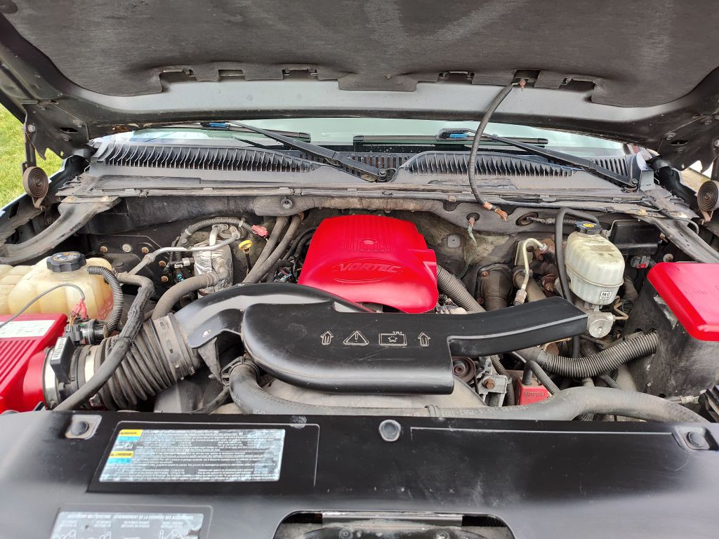 2004 Chevrolet Avalanche Image 9