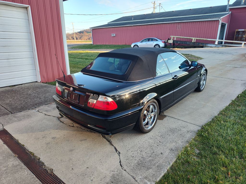 2003 BMW 3 Series Image 3