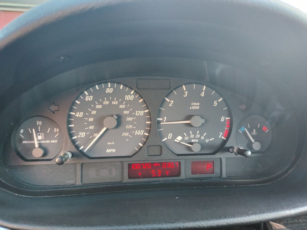 2003 BMW 3 Series Image 6