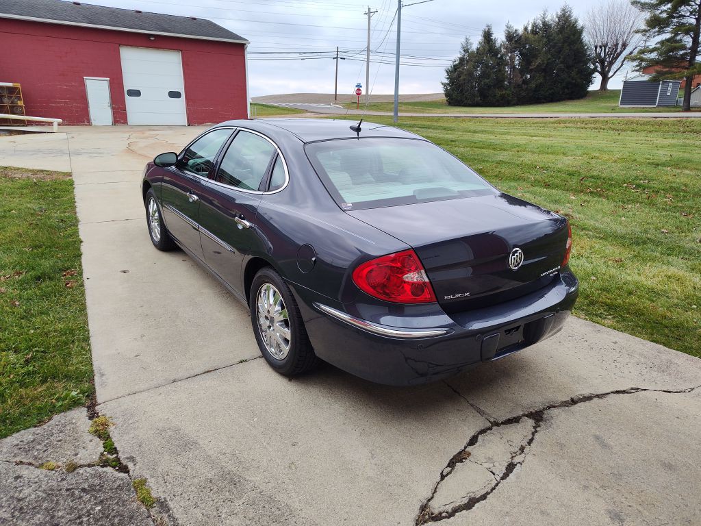 2008 Buick Lacrosse Image 2