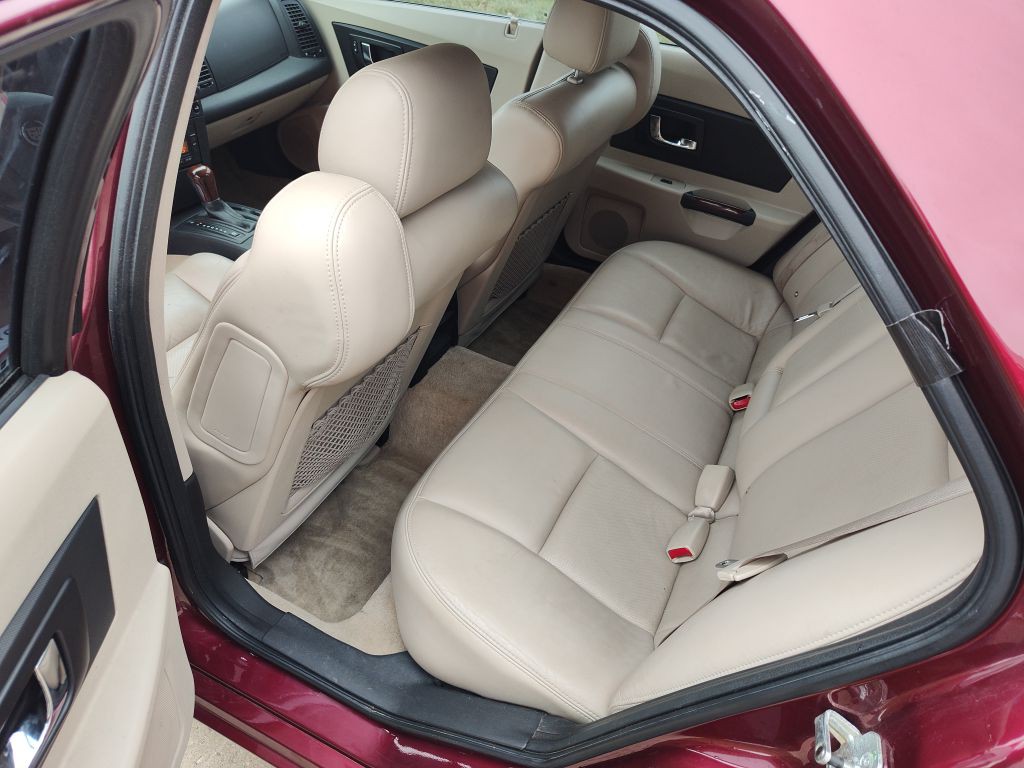 2003 Cadillac CTS Image 6