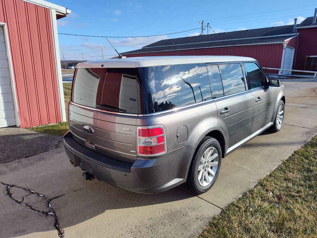 2010 Ford Flex Image 3