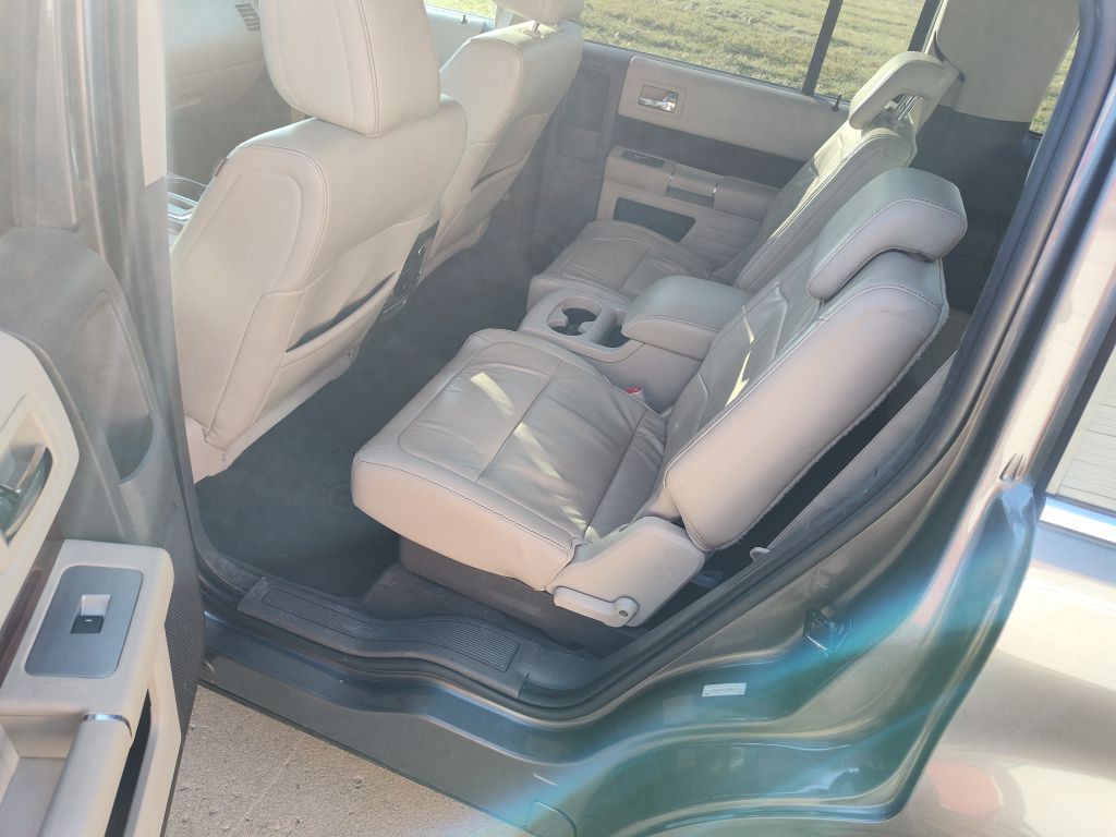 2010 Ford Flex Image 6