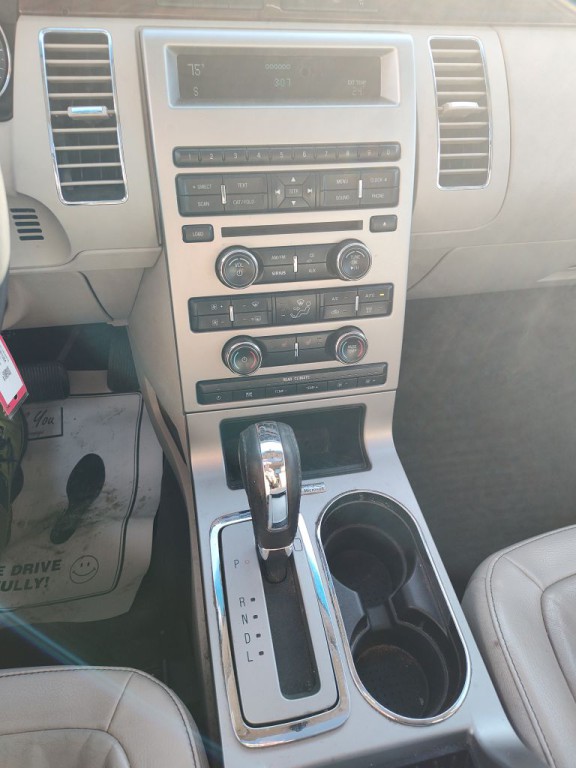 2010 Ford Flex Image 9