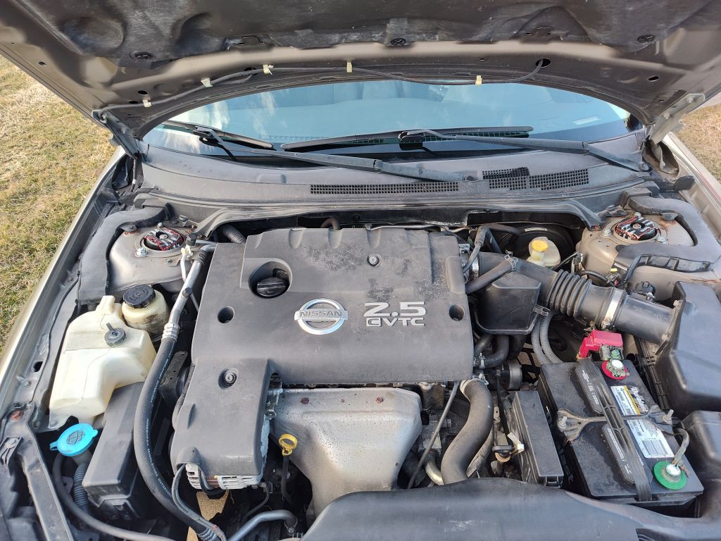2006 Nissan Altima Image 9