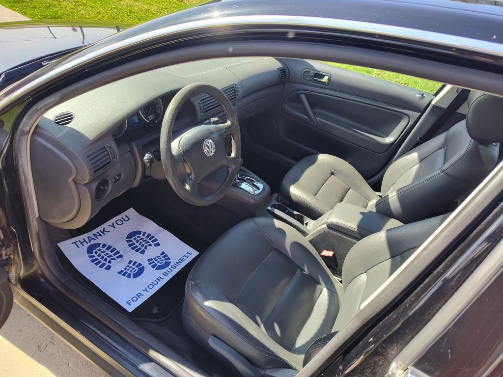 2005 Volkswagen Passat Image 5