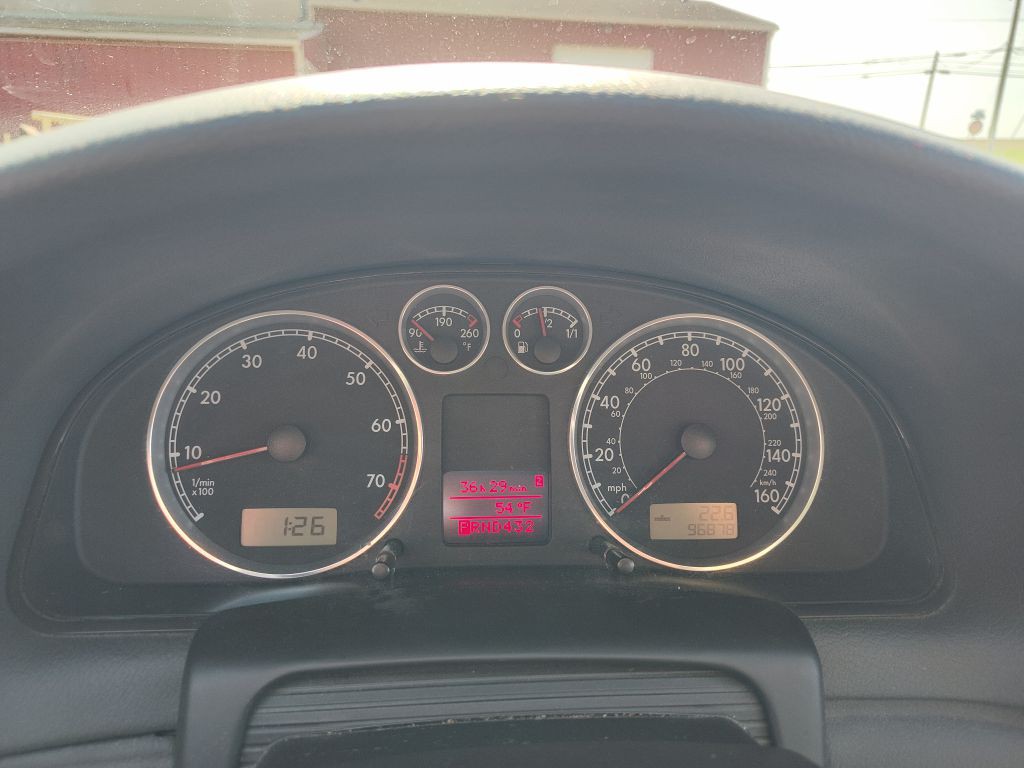 2005 Volkswagen Passat Image 7