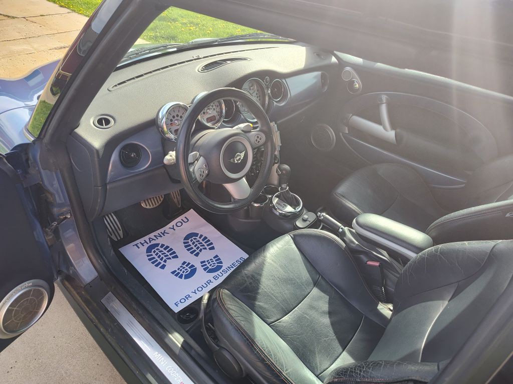 2006 MINI Cooper Image 5