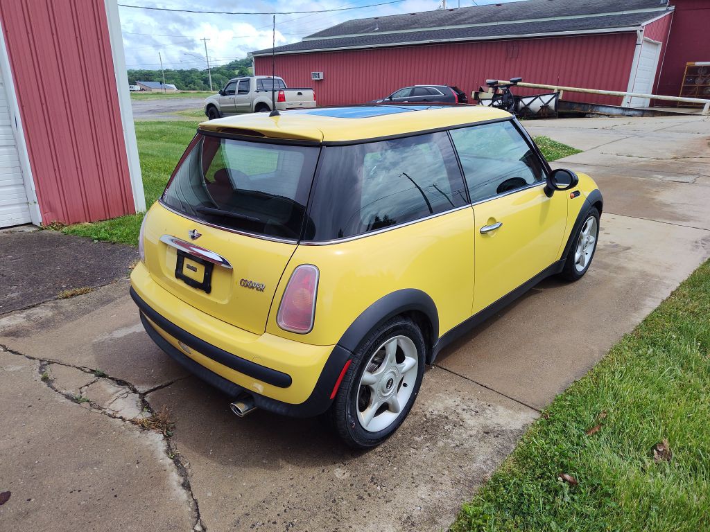 2003 MINI Cooper Image 3