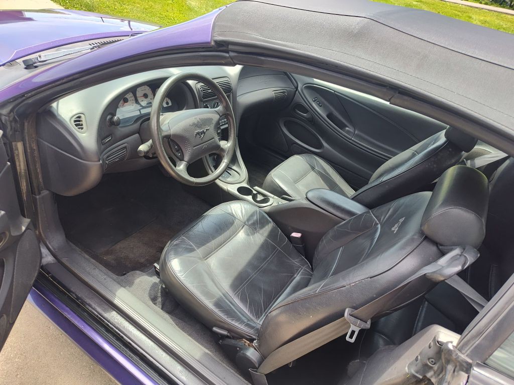 2000 Ford Mustang Image 5