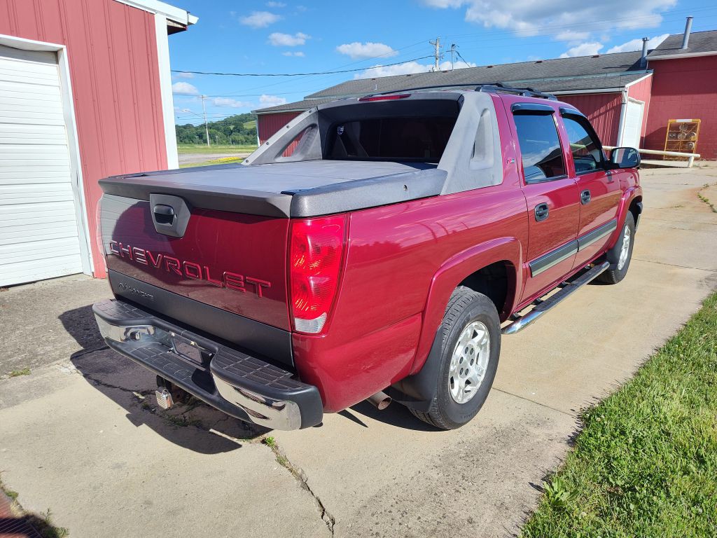 2006 Chevrolet Avalanche Image 3