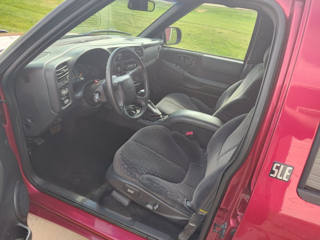 2000 GMC Jimmy Image 5
