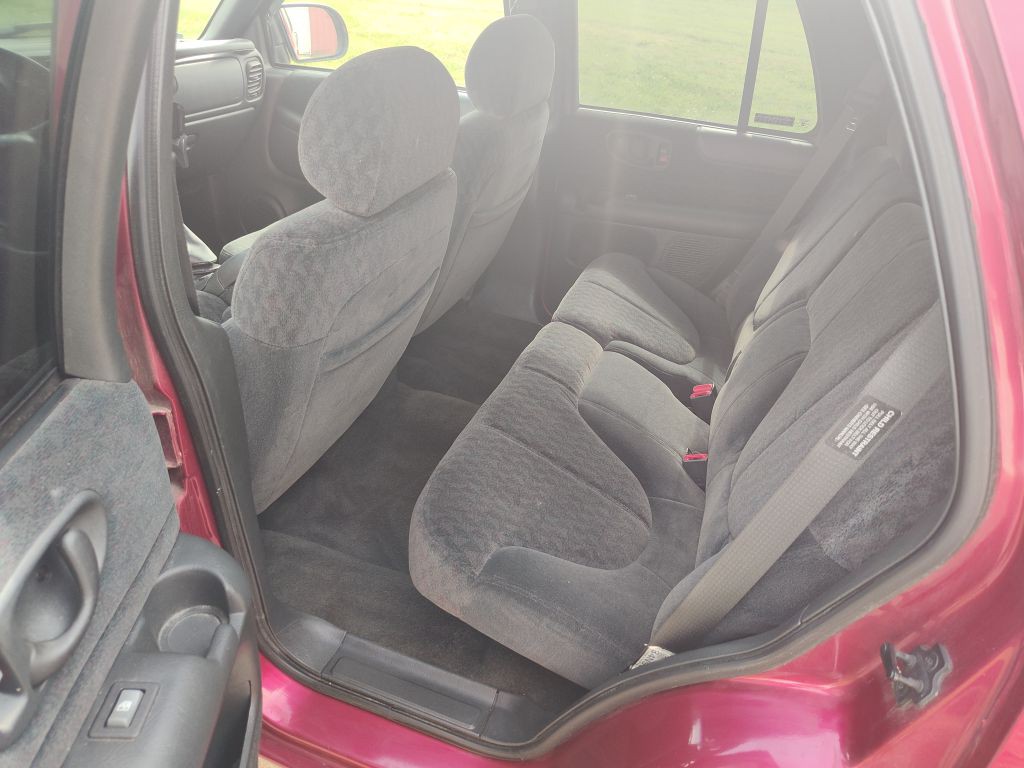 2000 GMC Jimmy Image 6