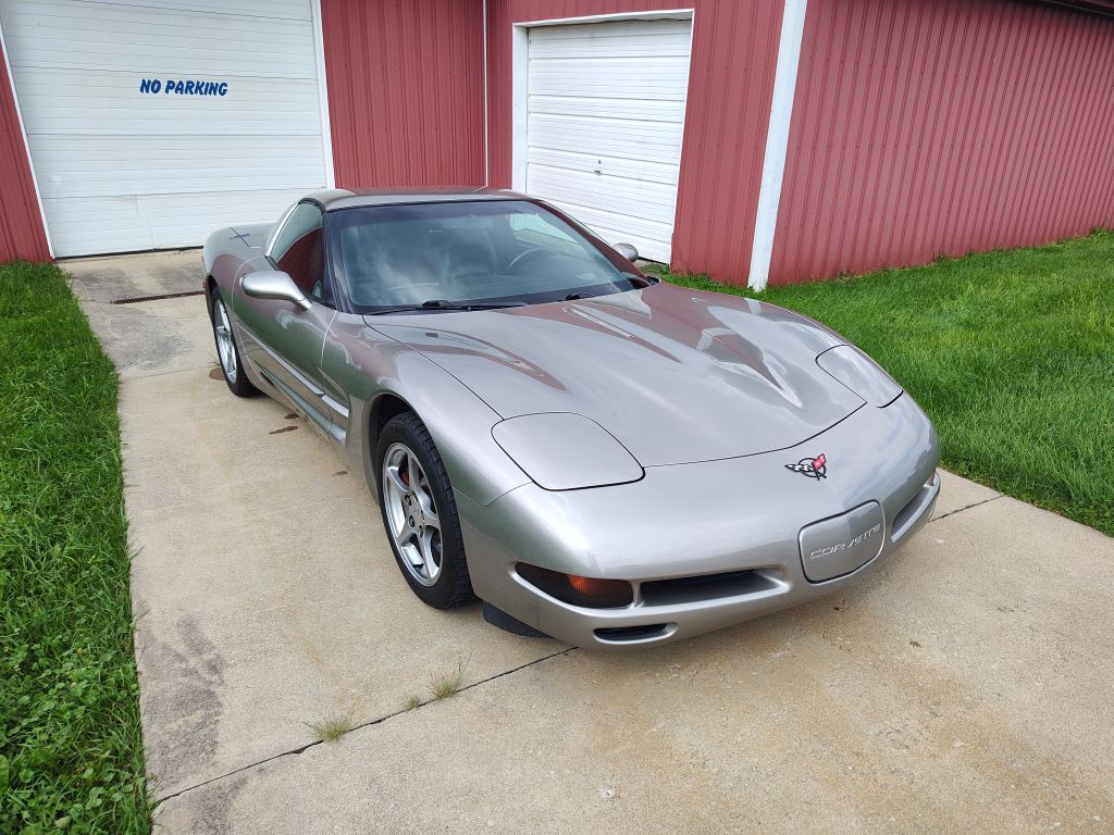 2000 Chevrolet Corvette Image 4