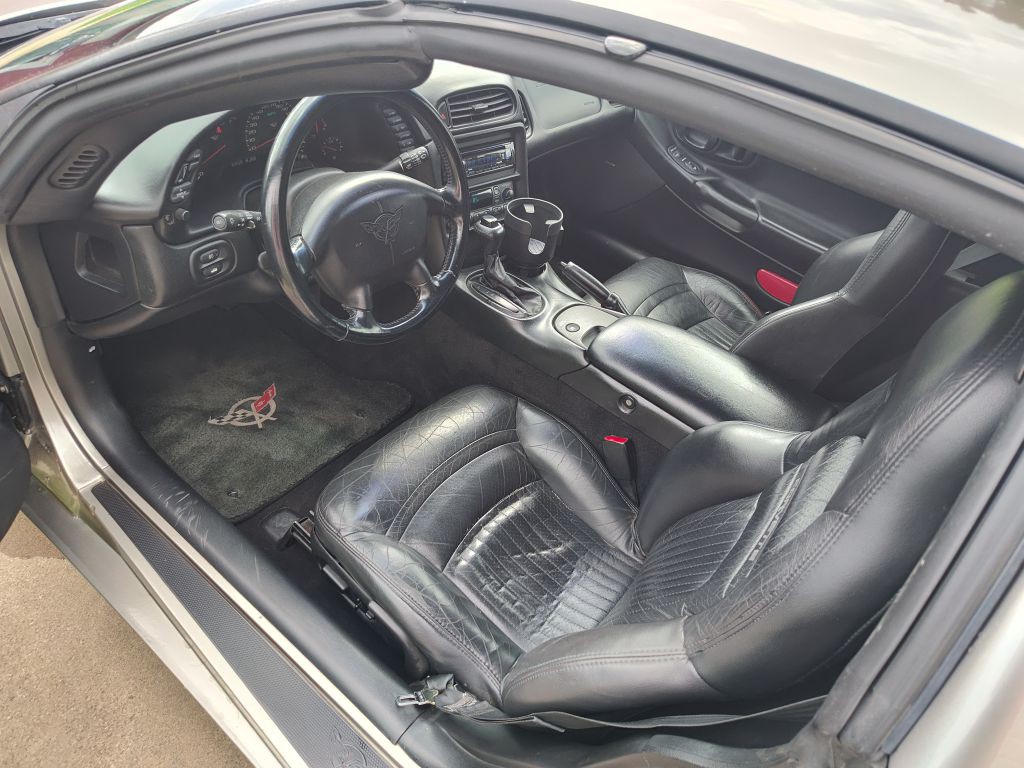 2000 Chevrolet Corvette Image 5