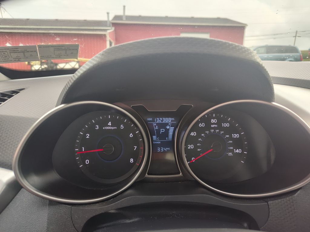 2016 Hyundai Veloster Image 7