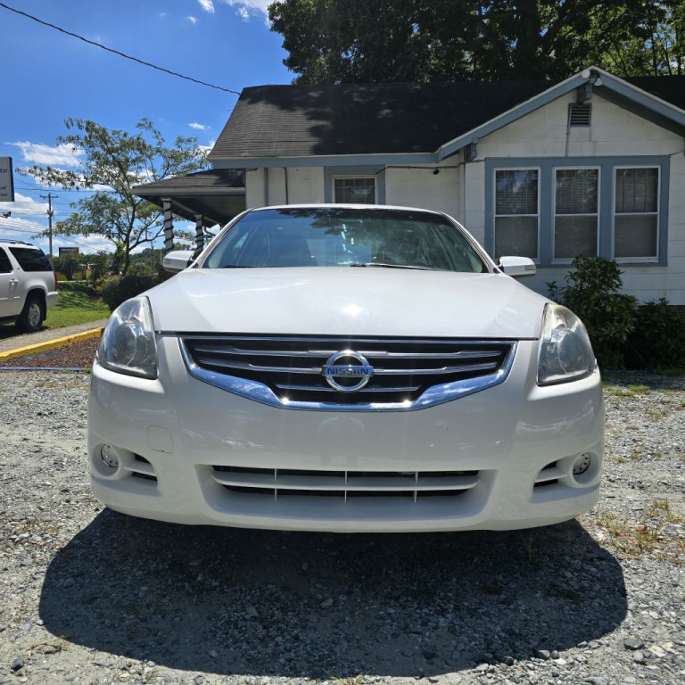 2012 Nissan Altima Image 2