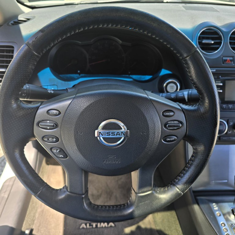 2012 Nissan Altima Image 10