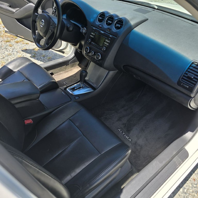 2012 Nissan Altima Image 17