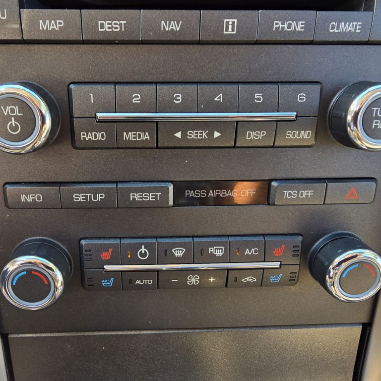 2011 Lincoln MKZ Image 11