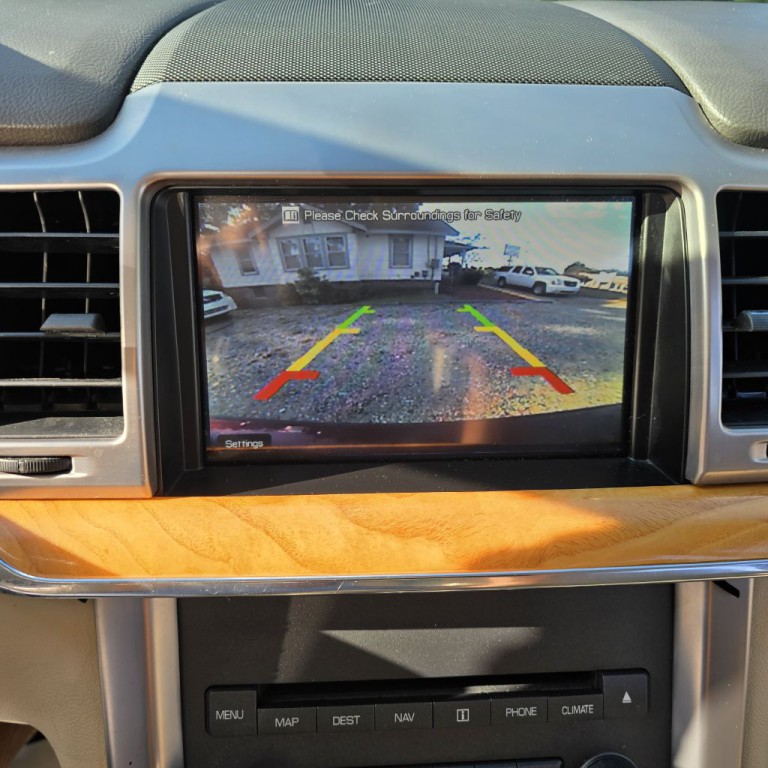 2011 Lincoln MKZ Image 12