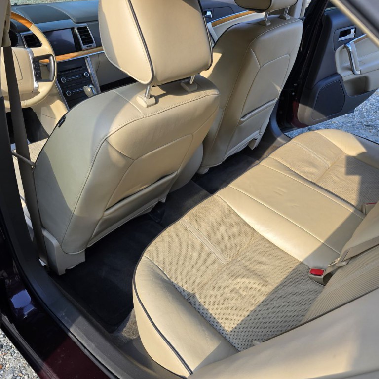 2011 Lincoln MKZ Image 14