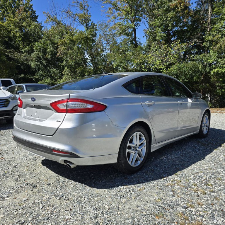2016 Ford Fusion Image 4