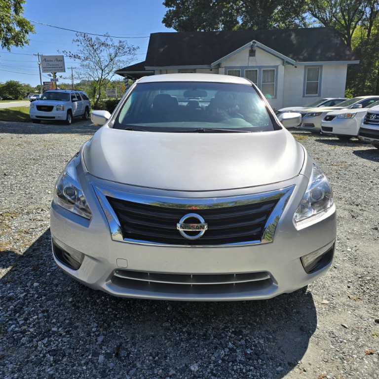 2015 Nissan Altima Image 2