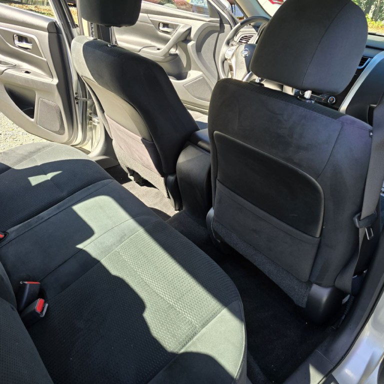 2015 Nissan Altima Image 12
