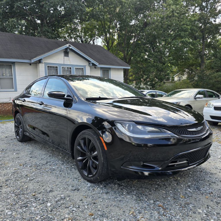 2015 Chrysler 200 Image 3