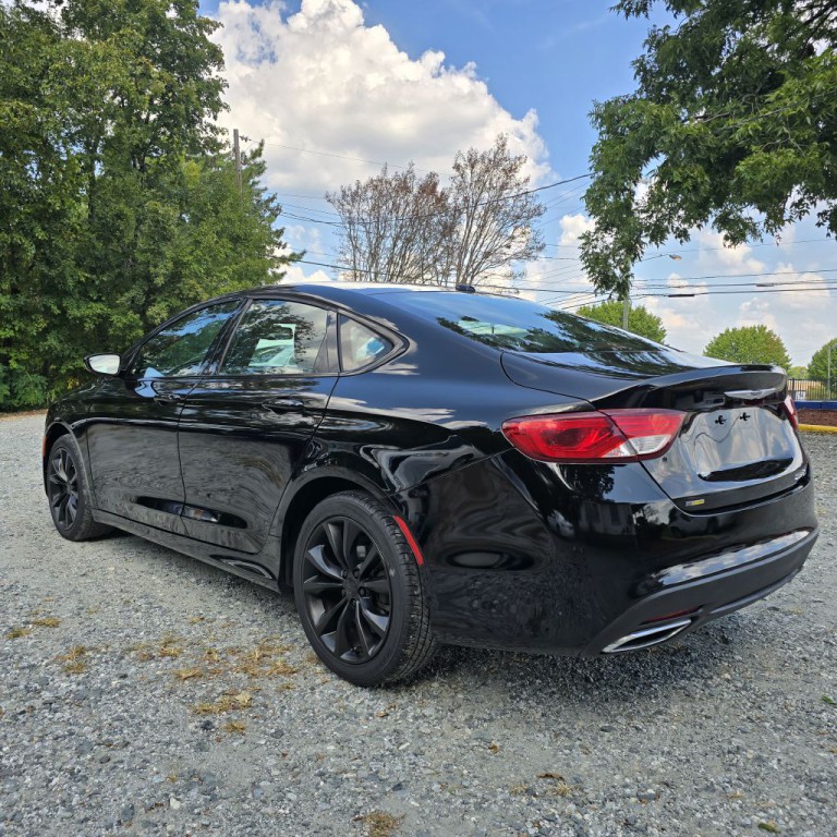 2015 Chrysler 200 Image 7