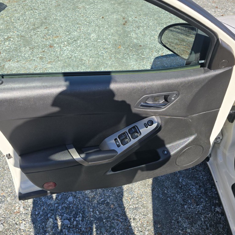 2008 Pontiac G6 Image 7