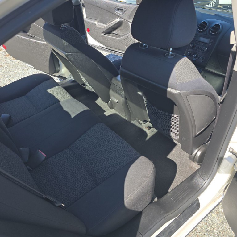 2008 Pontiac G6 Image 10