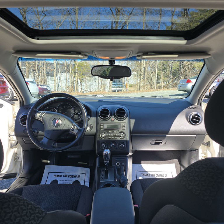 2008 Pontiac G6 Image 12
