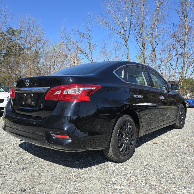 2018 Nissan Sentra Image 4