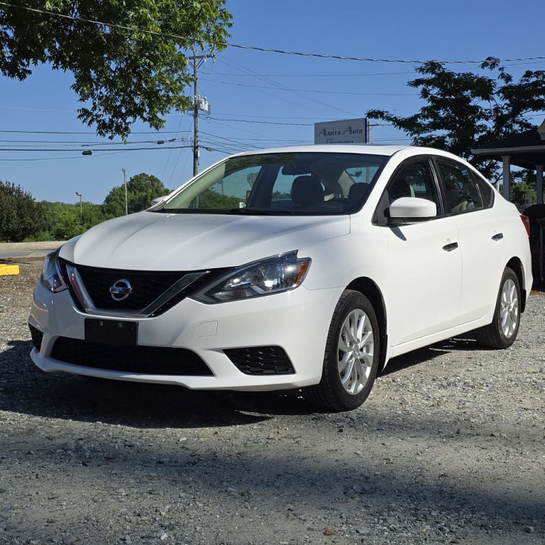2016 Nissan Sentra Image 1