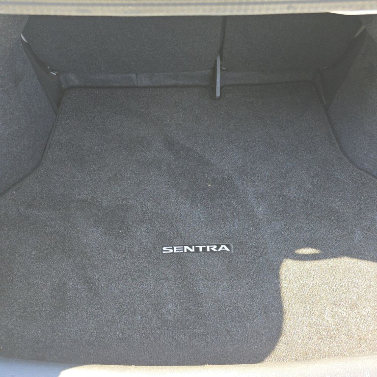 2016 Nissan Sentra Image 17