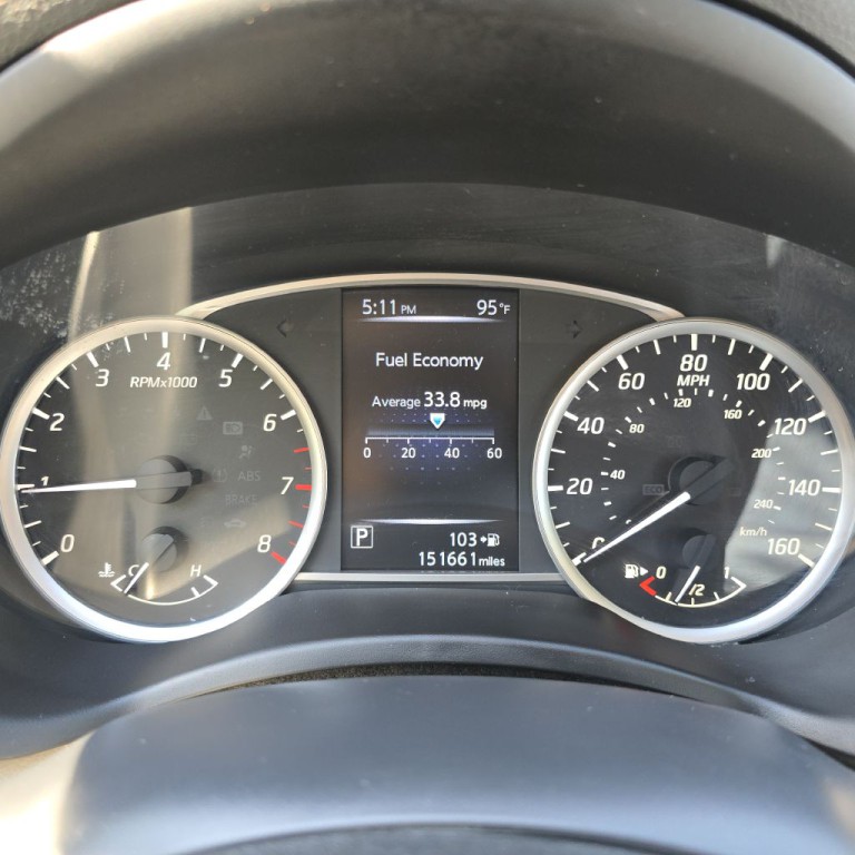 2016 Nissan Sentra Image 19