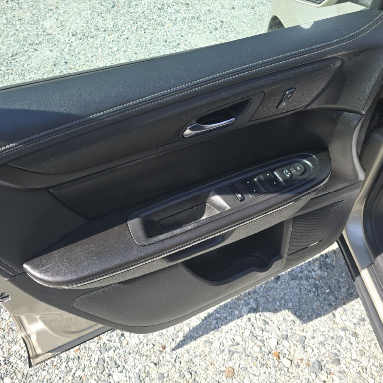 2015 GMC Acadia Image 7