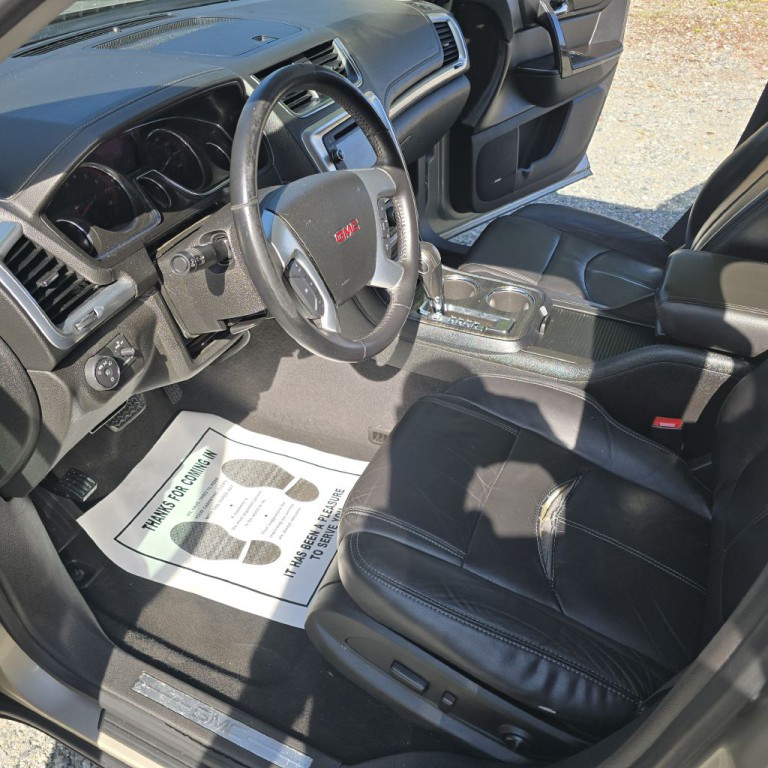 2015 GMC Acadia Image 8