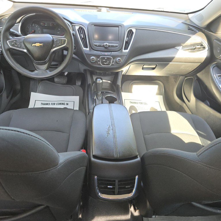 2016 Chevrolet Malibu Image 14