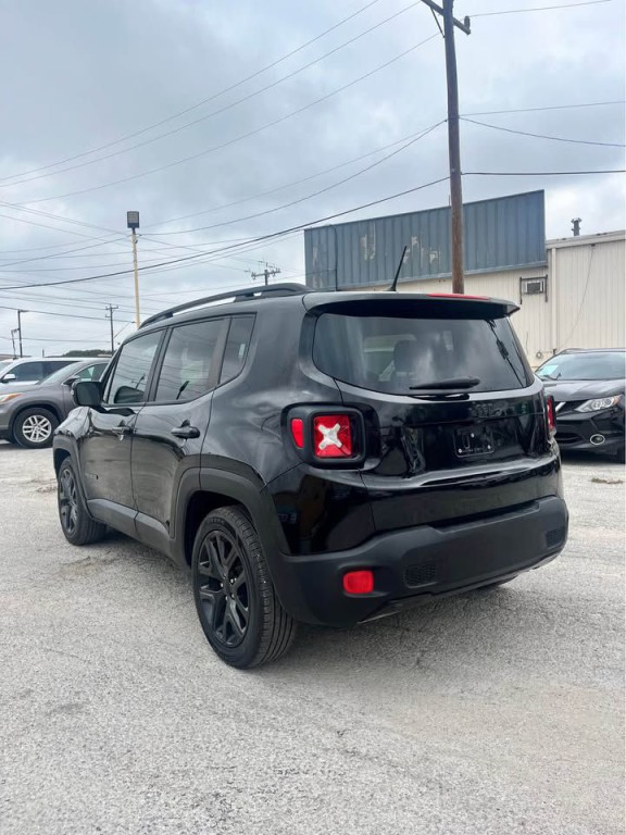 2017 Jeep Renegade Image 2