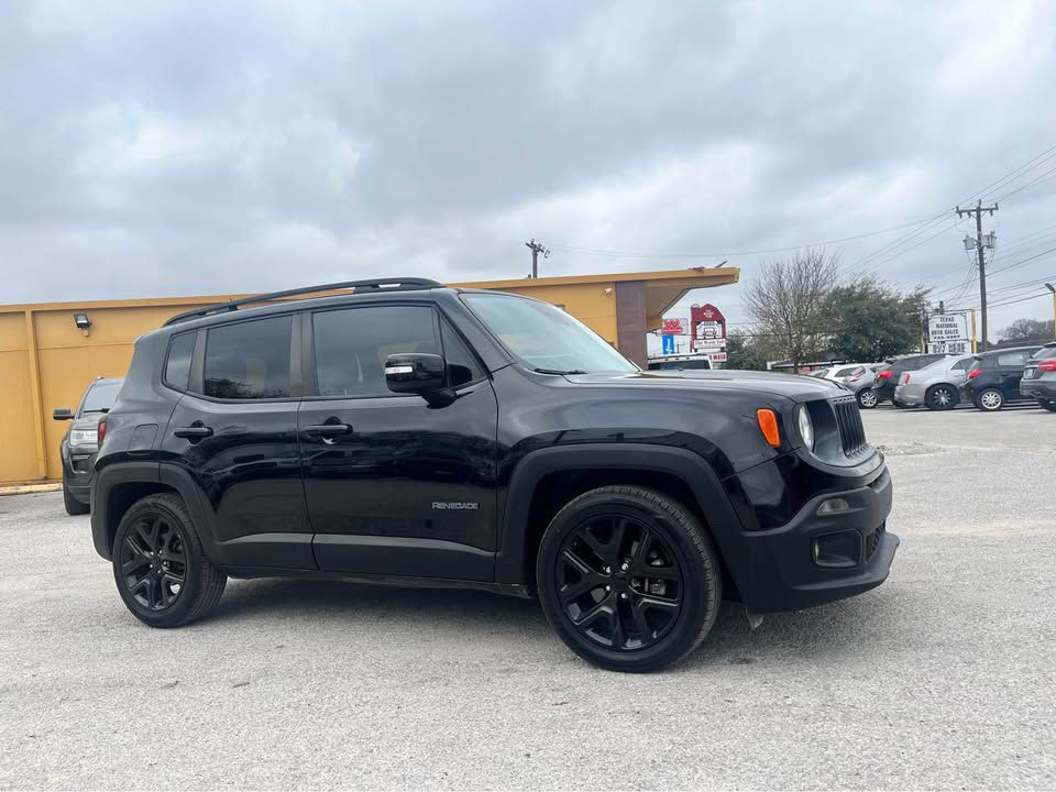2017 Jeep Renegade Image 4