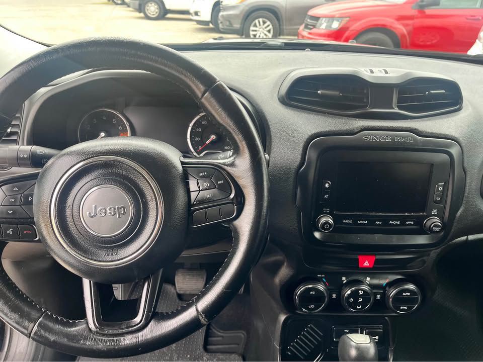 2017 Jeep Renegade Image 6