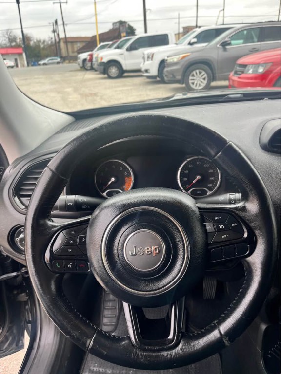 2017 Jeep Renegade Image 8