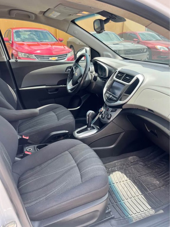 2020 Chevrolet Sonic Image 16