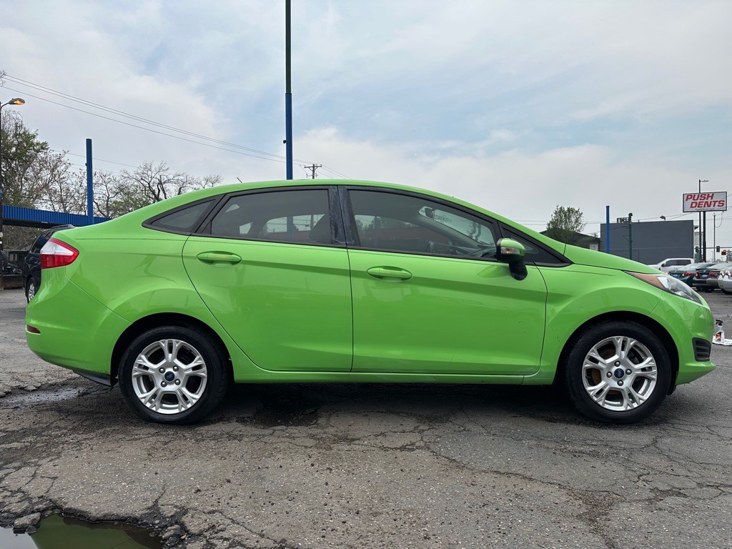 2014 Ford Fiesta Image 4