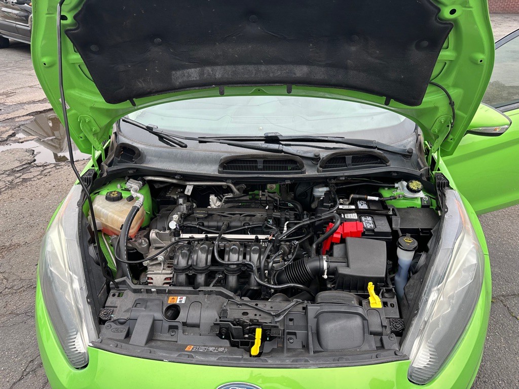 2014 Ford Fiesta Image 13